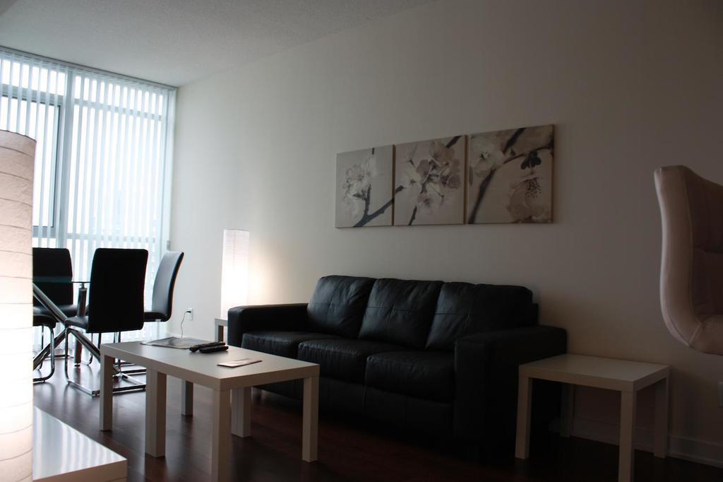 Accurate Plus Furnished Apartment- Brickstone Mews Mississauga Zimmer foto
